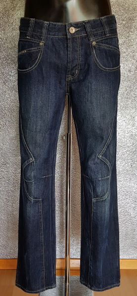 Laessige Jeans von " Ganeder "
